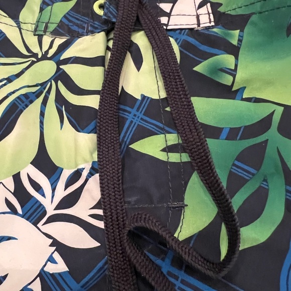 HANG TEN BOYS FLORAL SWIM TRUNKS/SHORTS SIZE MEDIUM. BLUE/WHITE/GREEN. - Picture 8 of 11